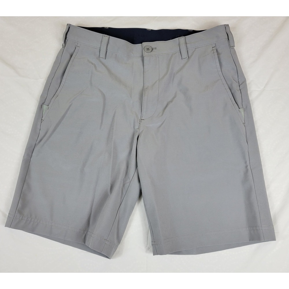 IZOD Golf Mens 32x10 Gray Flat Front Performance Stretch Shorts 45BG202031